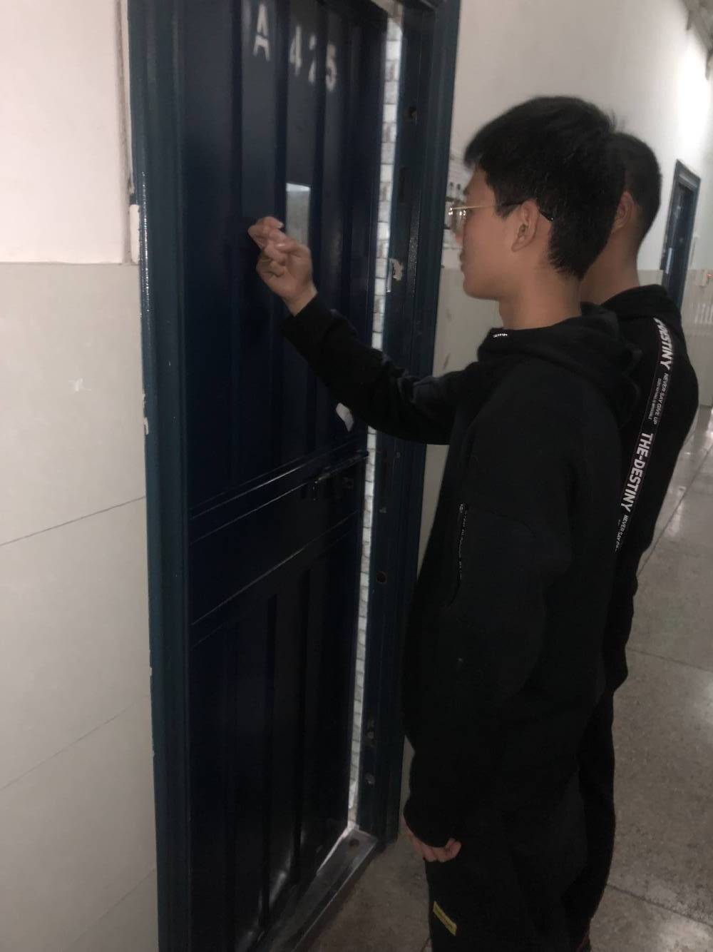 構(gòu)建衛(wèi)生安全寢室,傳承宿舍文化精神