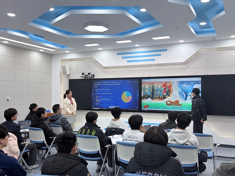 任海波老師院開設(shè)校級展示課《信仰領(lǐng)航深海 實踐鑄就重器》