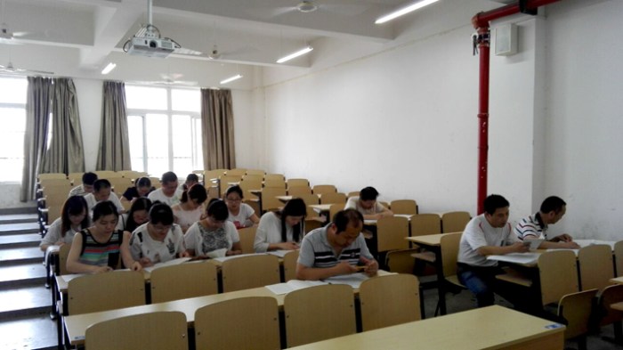 基礎(chǔ)部黨支部組織開展《中國共產(chǎn)黨黨章》和《準(zhǔn)則》《條例》知識測試