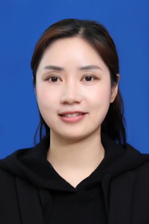 基礎教學部綜合辦主任李花