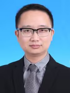 基礎教學部黨總支書記熊睿