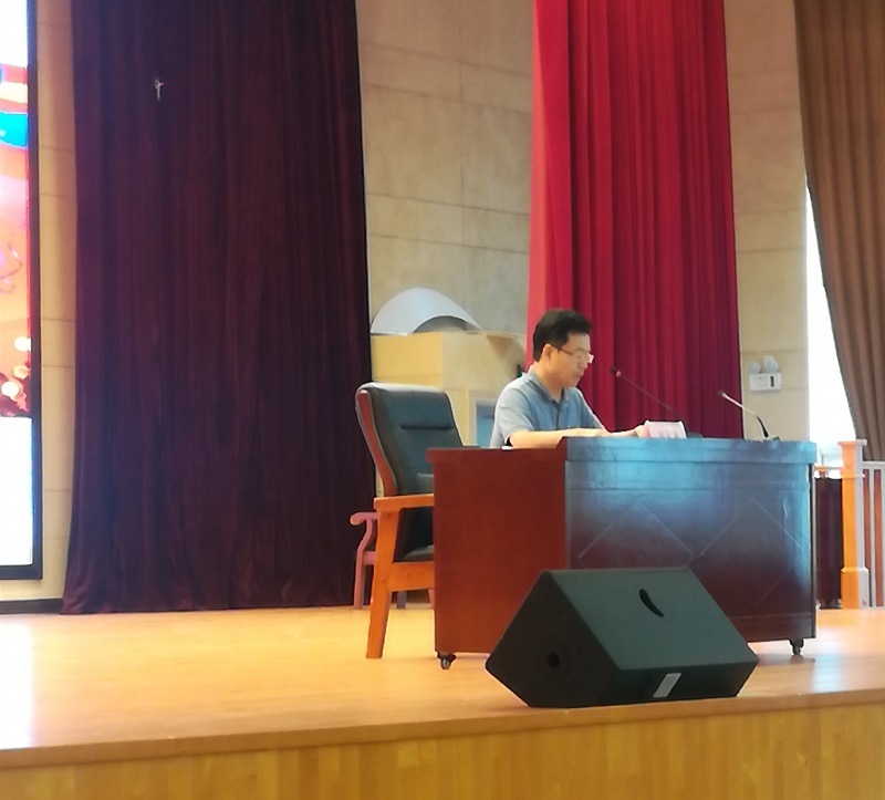交通工程學(xué)院組織2019級新生入學(xué)教育 及參觀實訓(xùn)中心活動