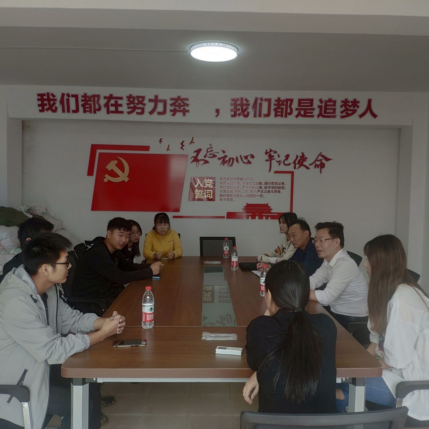 交通工程學(xué)院開展工學(xué)交替實(shí)習(xí)現(xiàn)場巡查活動