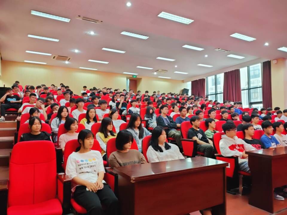 交通工程學(xué)院舉行2019級中職學(xué)測考試動員會