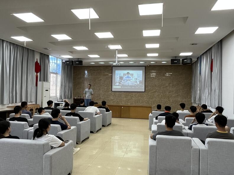 江森自控空調冷凍設備（無錫）有限公司來校召開企業(yè)宣講會