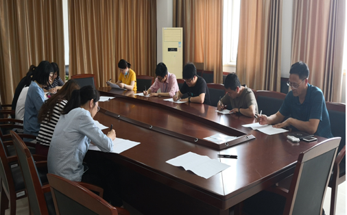 信息管理學(xué)院黨總支開展黨風(fēng)廉政教育專題活動