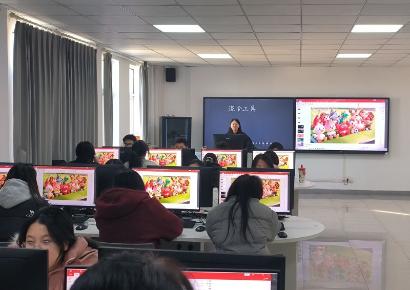 信息管理學院教師張心怡開設校級公開課